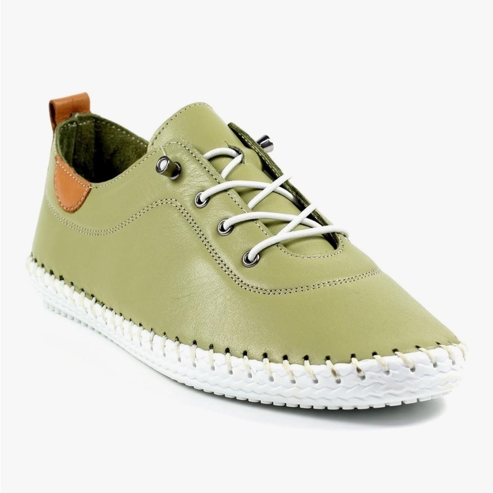 Lunar St Ives Soft Leather Shoes in Khaki Plimsoll